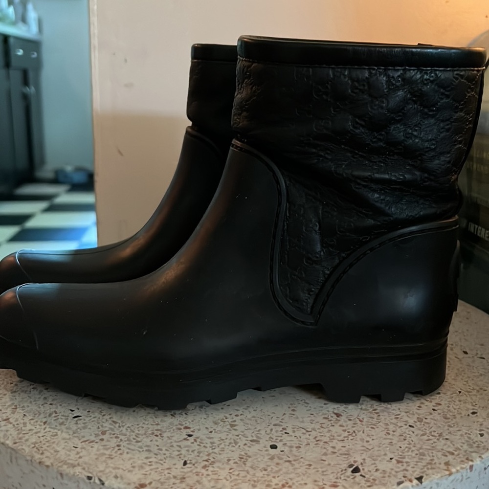 Gucci Size 6 Low Rain Boot - image 4